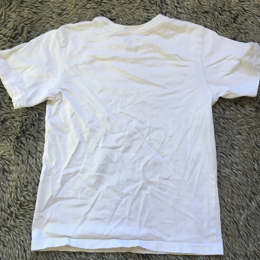 Children’s Place boy’s white short sleeve Tshirt size small 5/6